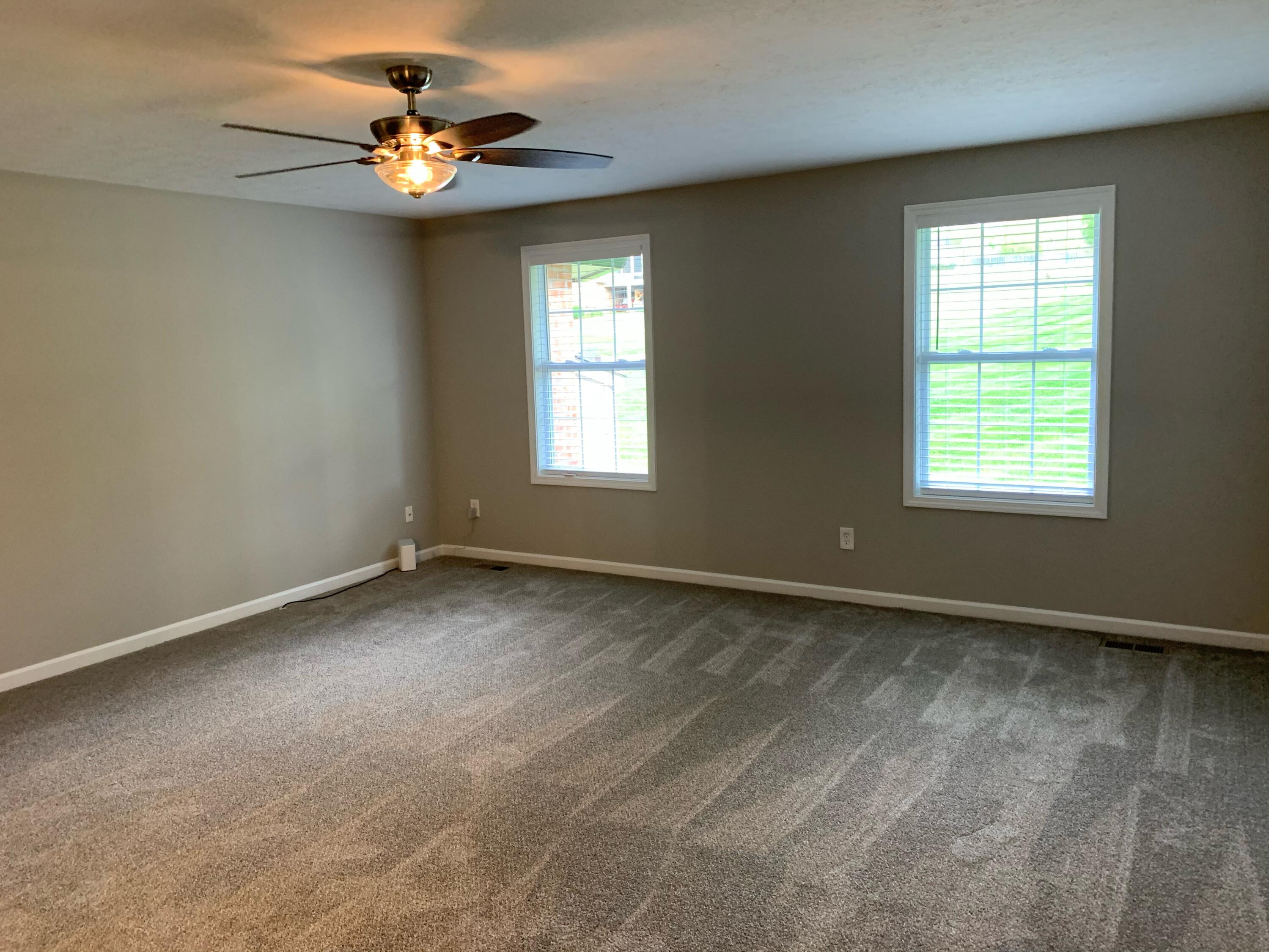 7425 Crown Road Knoxville, TN 37918 - Photo 9 of 18 IMG_5241