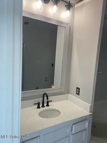 $255,000 | 538 South Deerfield Drive, Canton, MS 39046