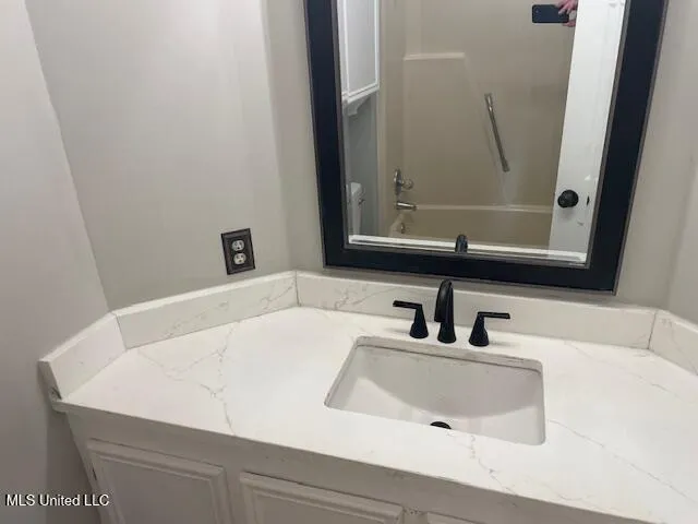 $255,000 | 538 South Deerfield Drive, Canton, MS 39046