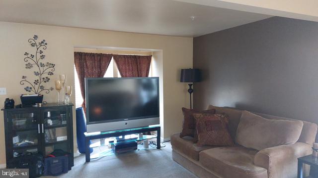 1501 Orchard View Road Reading, PA 19606 - Photo 2 of 23