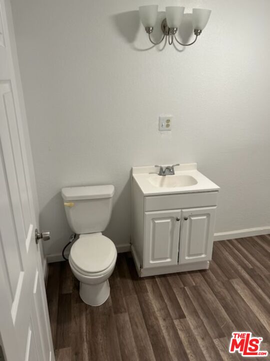 4132 Usona Road Mariposa, CA 95338 - Photo 26 of 26 a bathroom with a toilet and a sink