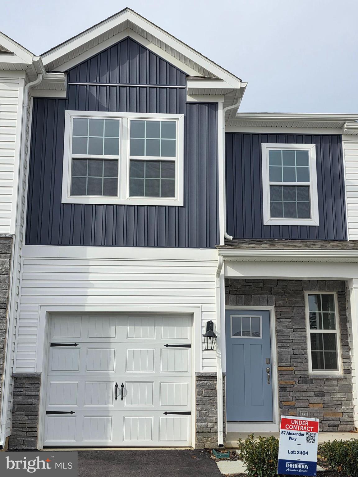 a view of entrance of the house