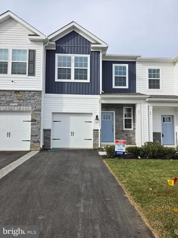 $2,850 | 57 Alexander Way, Westampton, NJ 08060