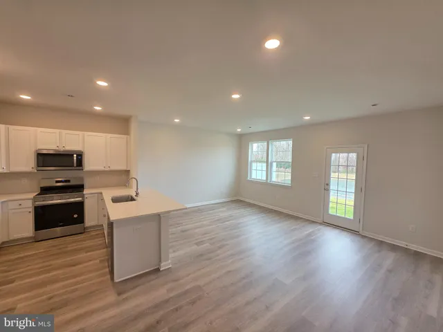 $2,850 | 57 Alexander Way, Westampton, NJ 08060