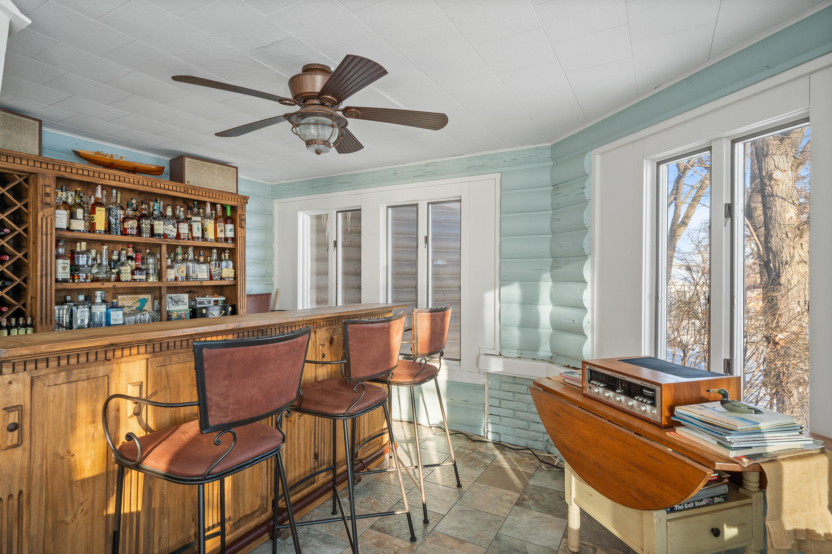 2304 North Shore Drive Delavan, WI 53115 - Photo 28 of 101 Bar Area