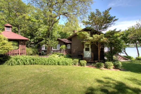 $2,250,000 | 2304 North Shore Drive, Delavan, WI 53115