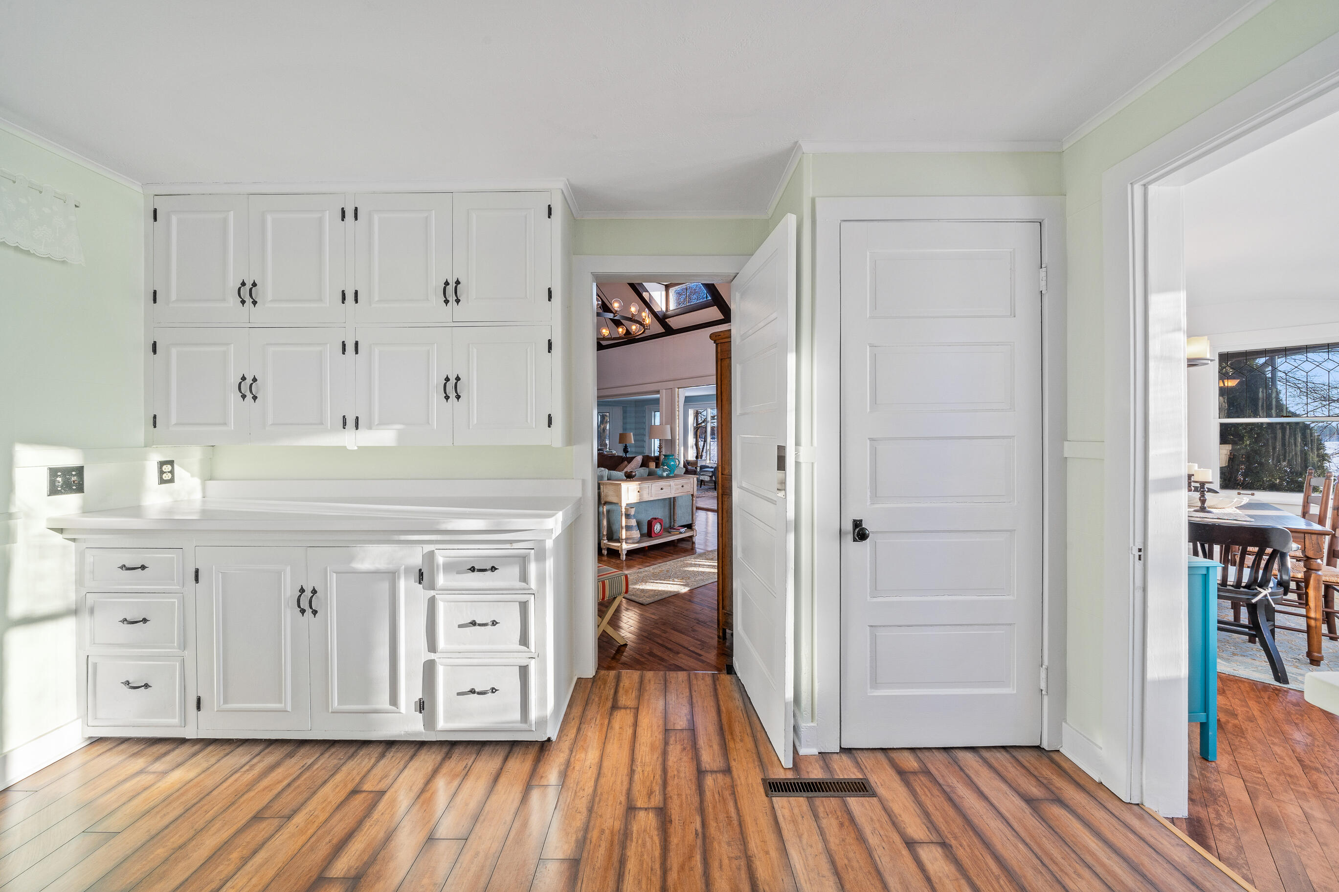 2304 North Shore Drive Delavan, WI 53115 - Photo 39 of 101 Kitchen