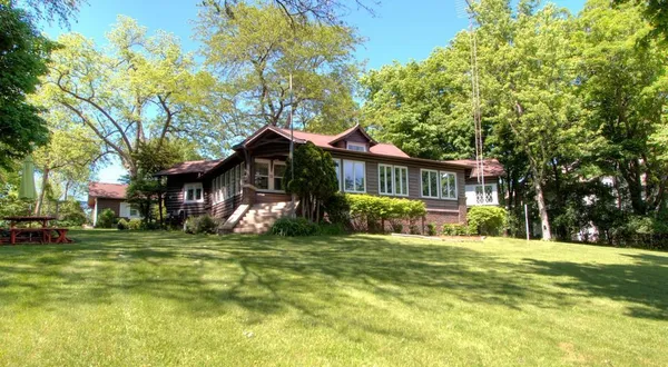 $2,250,000 | 2304 North Shore Drive, Delavan, WI 53115