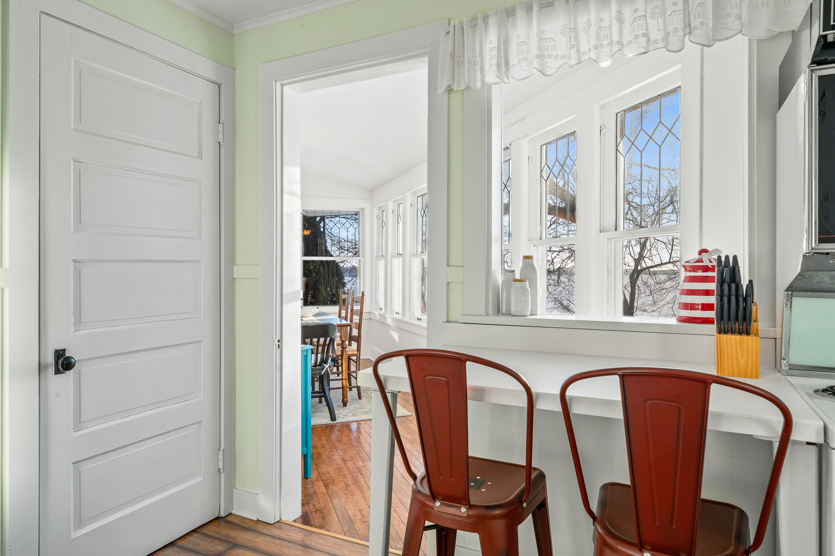 2304 North Shore Drive Delavan, WI 53115 - Photo 43 of 101 Kitchen