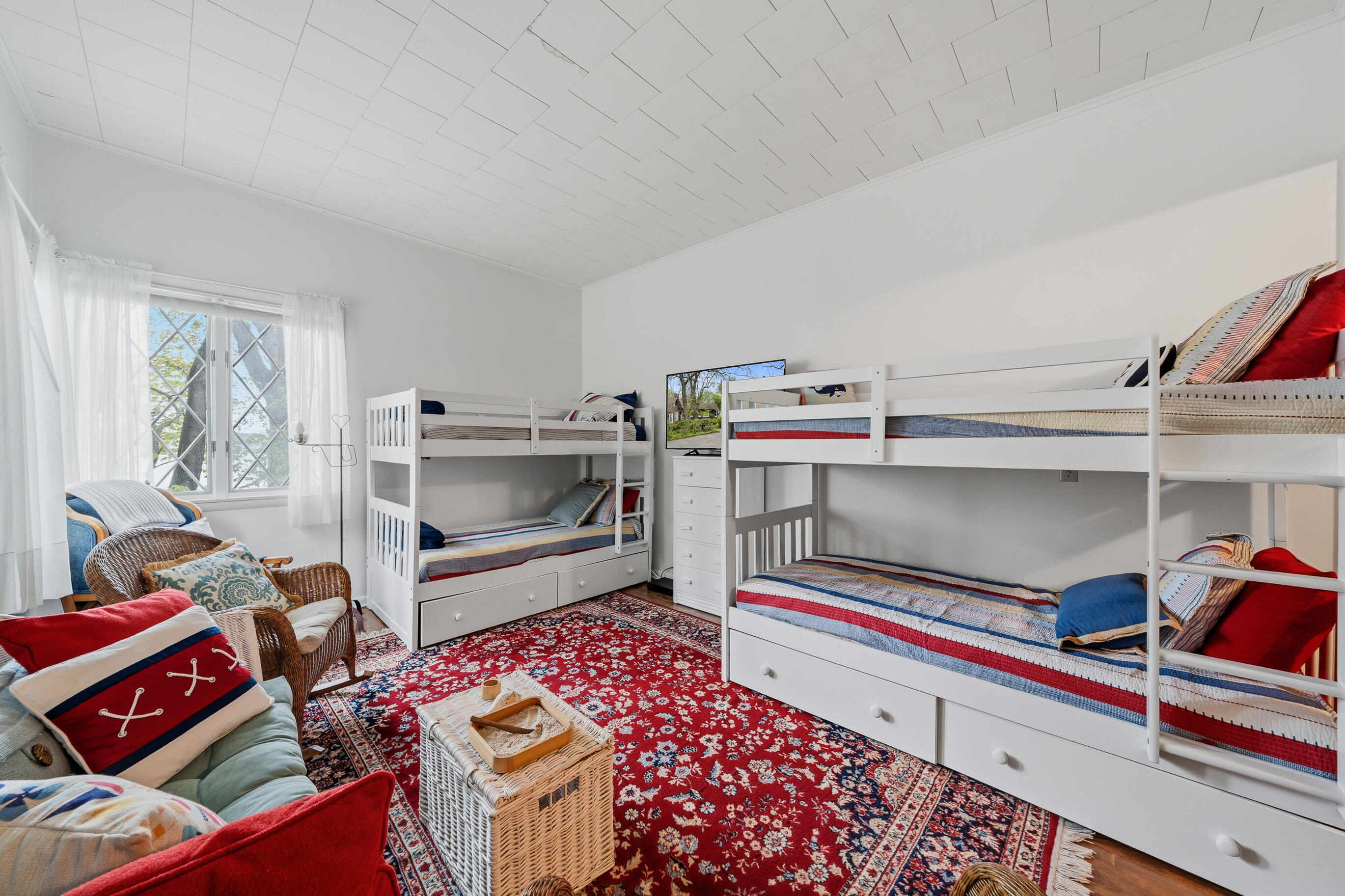 2304 North Shore Drive Delavan, WI 53115 - Photo 55 of 98 Bunk Room