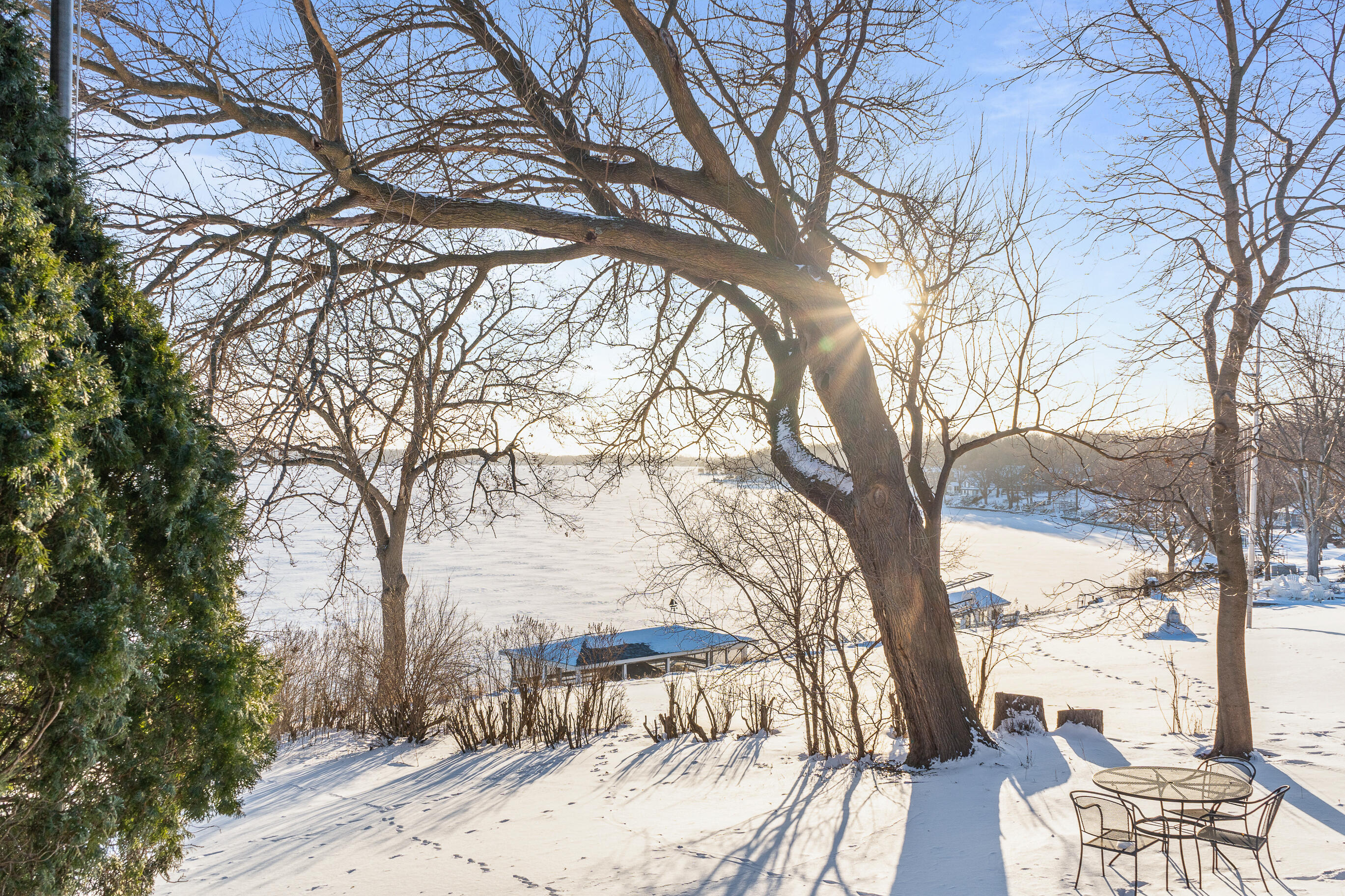 2304 North Shore Drive Delavan, WI 53115 - Photo 80 of 101 2304 N Shore Dr - Selects-108