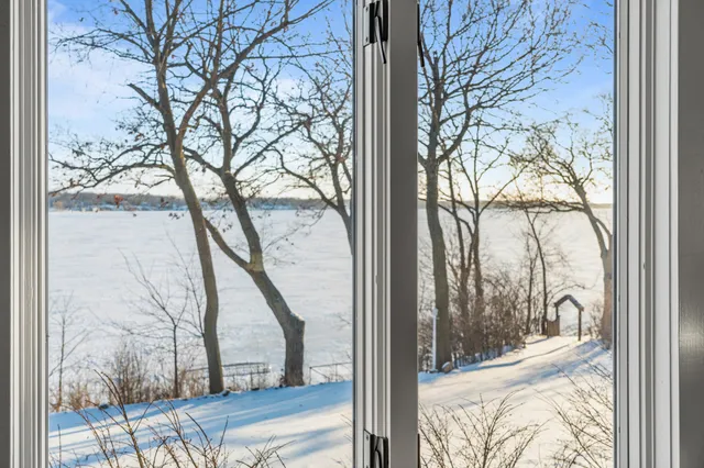 $2,250,000 | 2304 North Shore Drive, Delavan, WI 53115