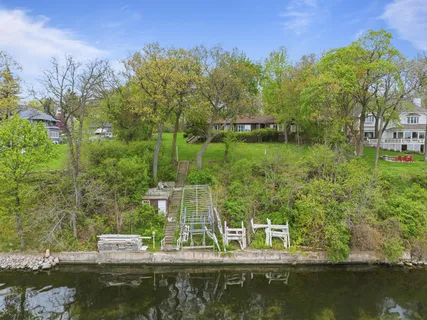 $2,250,000 | 2304 North Shore Drive, Delavan, WI 53115