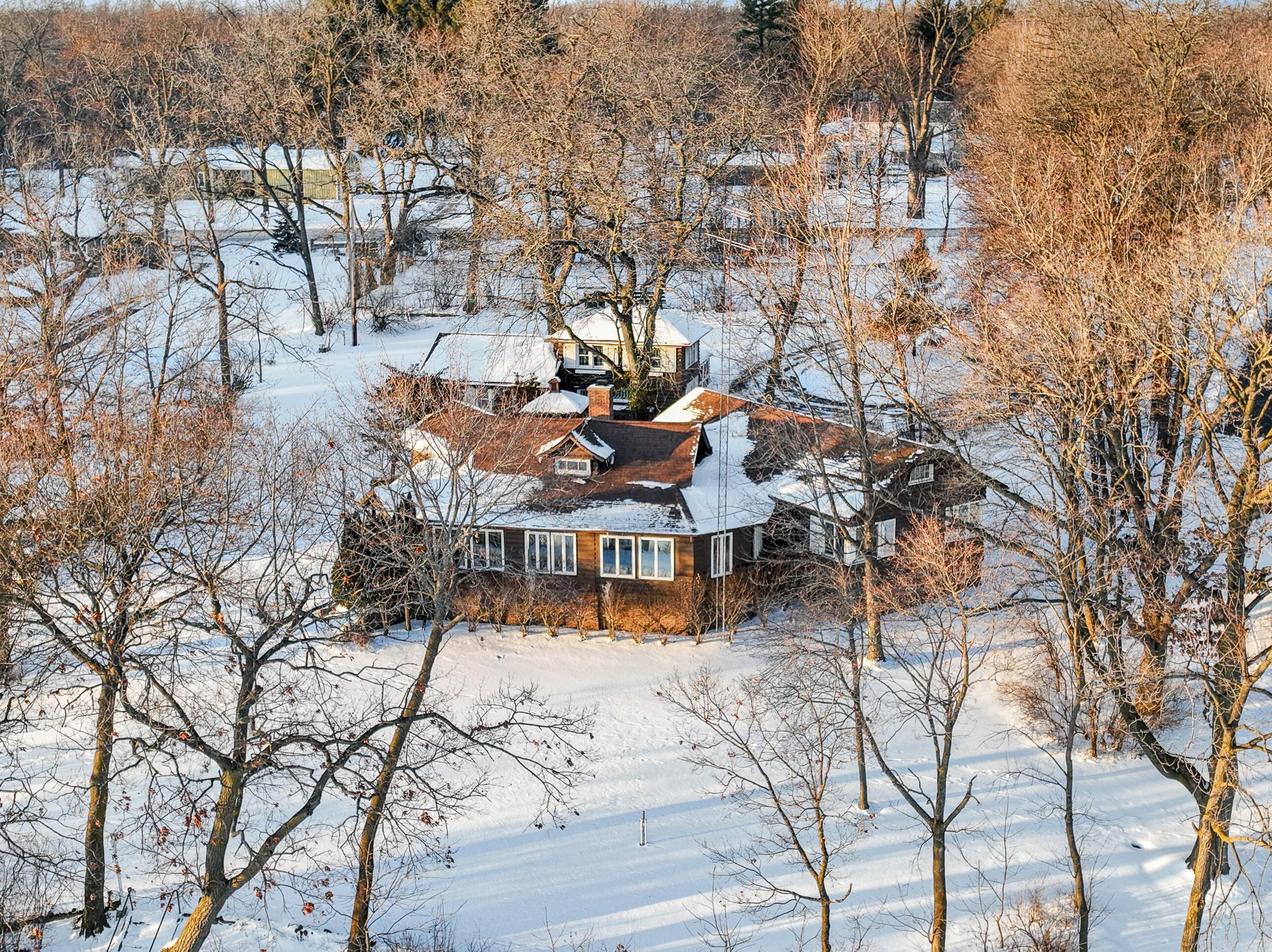 2304 North Shore Drive Delavan, WI 53115 - Photo 97 of 101 2304 N Shore Dr - Selects-27