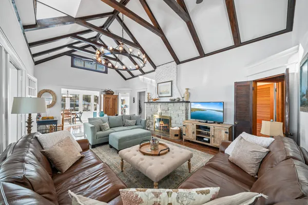 $2,250,000 | 2304 North Shore Drive, Delavan, WI 53115