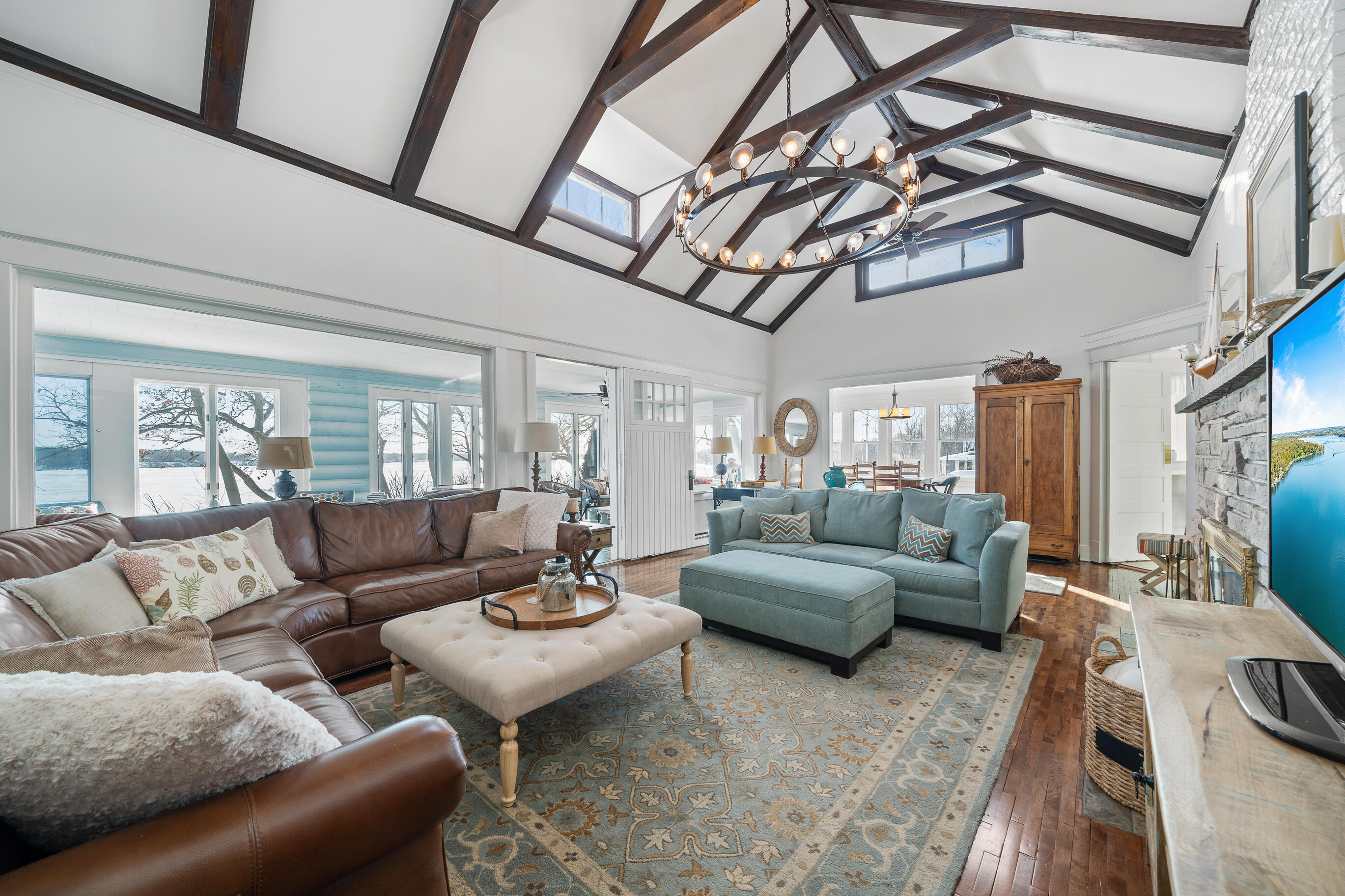 2304 North Shore Drive Delavan, WI 53115 - Photo 10 of 101 Great Room