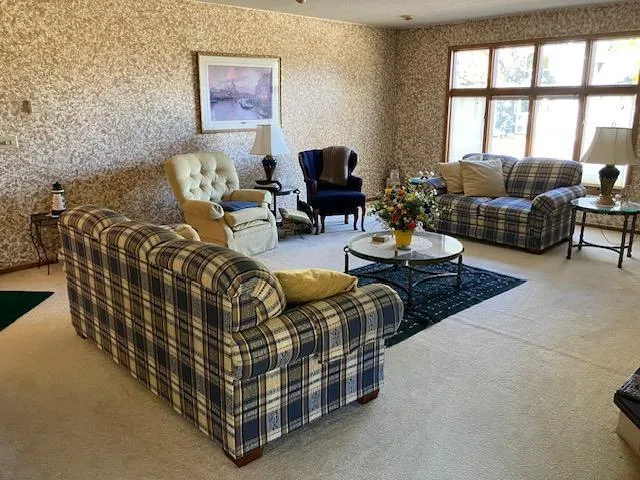 $274,500 | 510 Birch Avenue North, New Richland, MN 56072