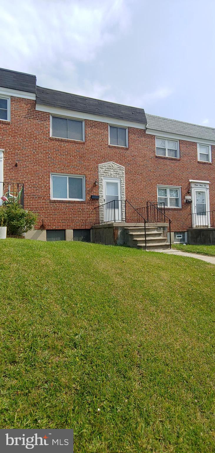 1390 Deanwood Road Baltimore, MD 21234 - Photo 3 of 18