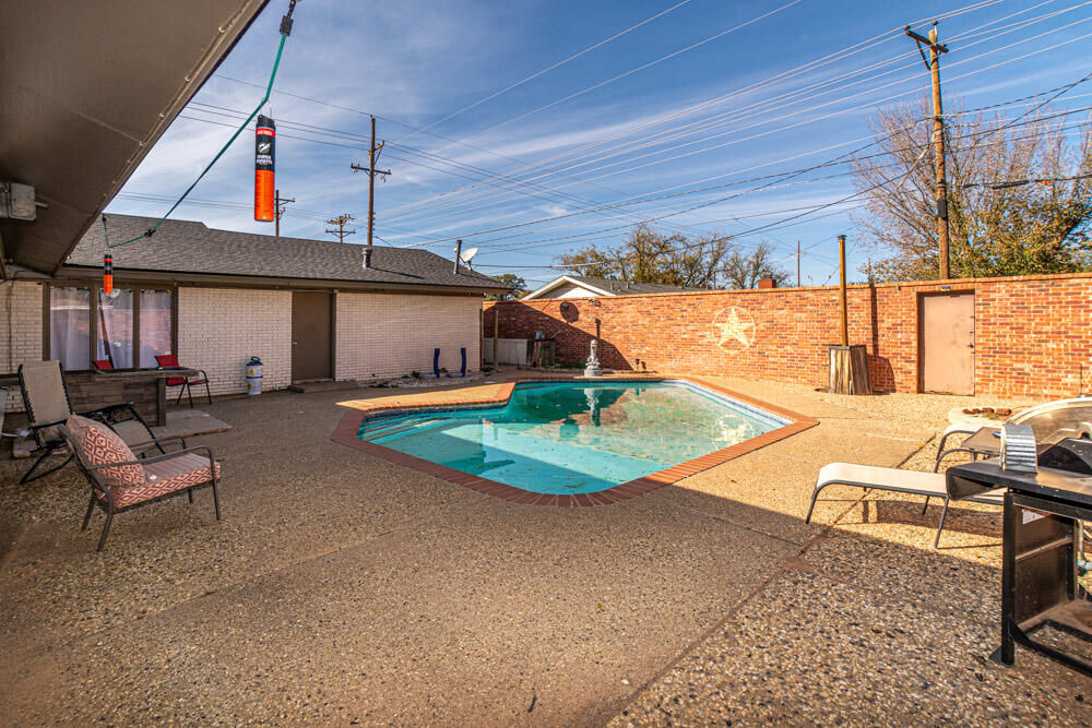 2136 57th Street Lubbock, TX 79412 - Photo 16 of 29 RRM_2052