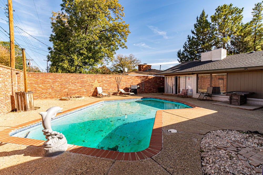 2136 57th Street Lubbock, TX 79412 - Photo 25 of 29 RRM_2055