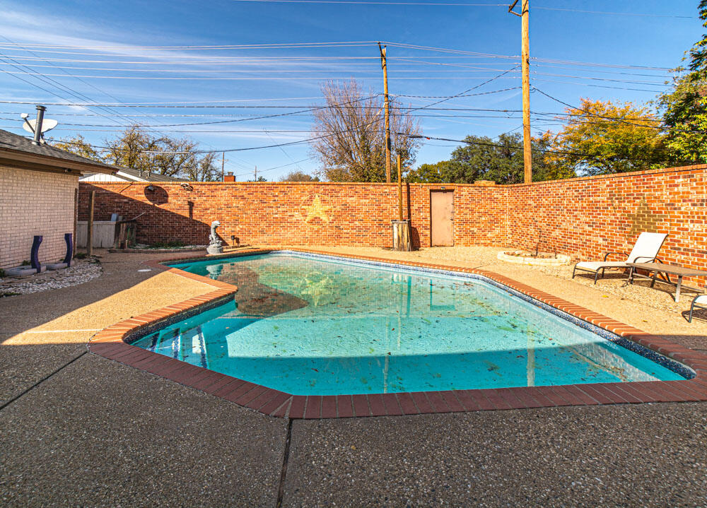 2136 57th Street Lubbock, TX 79412 - Photo 26 of 29 RRM_2057