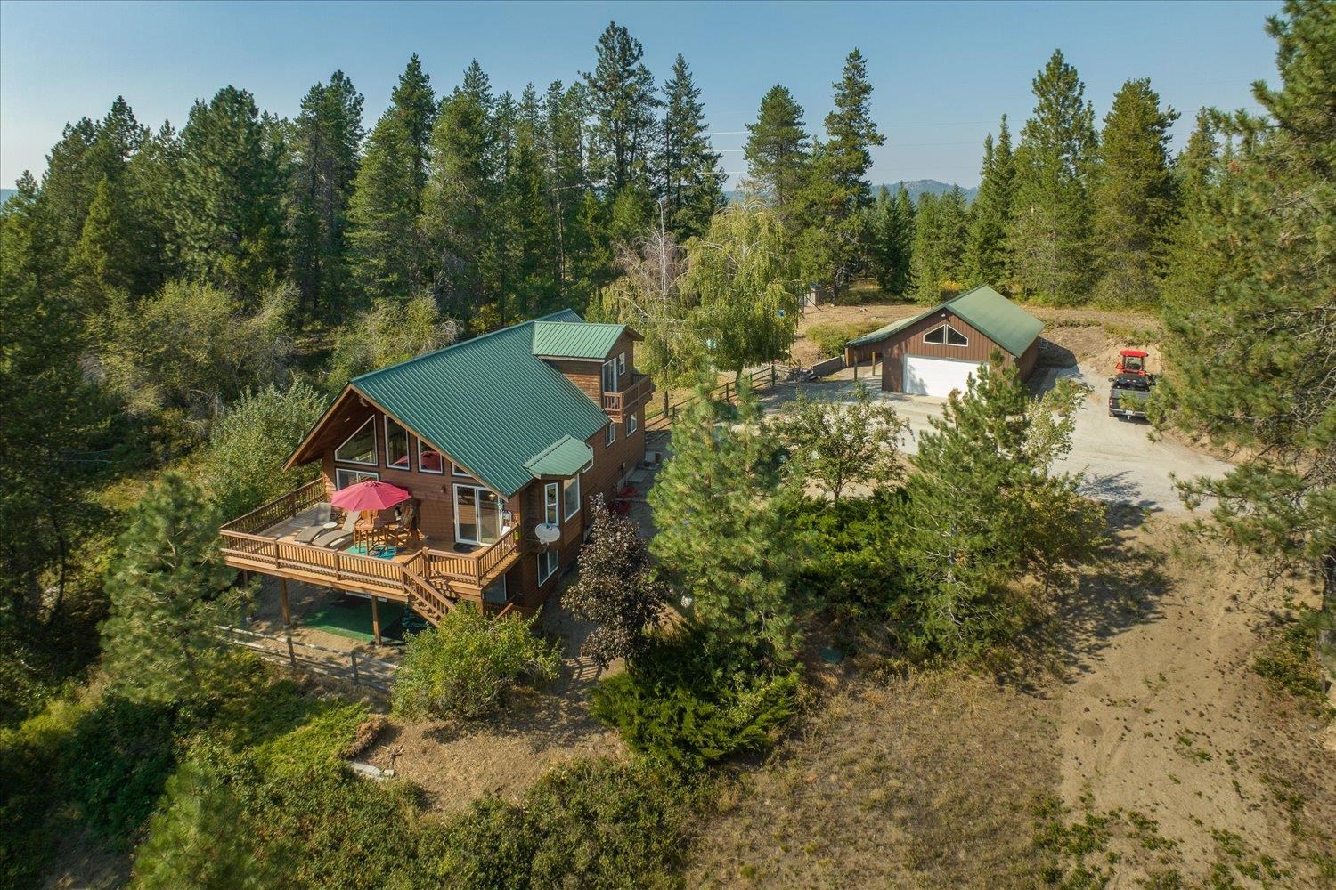 9832 Scotia Road Newport, WA 99156 - Photo 2 of 45