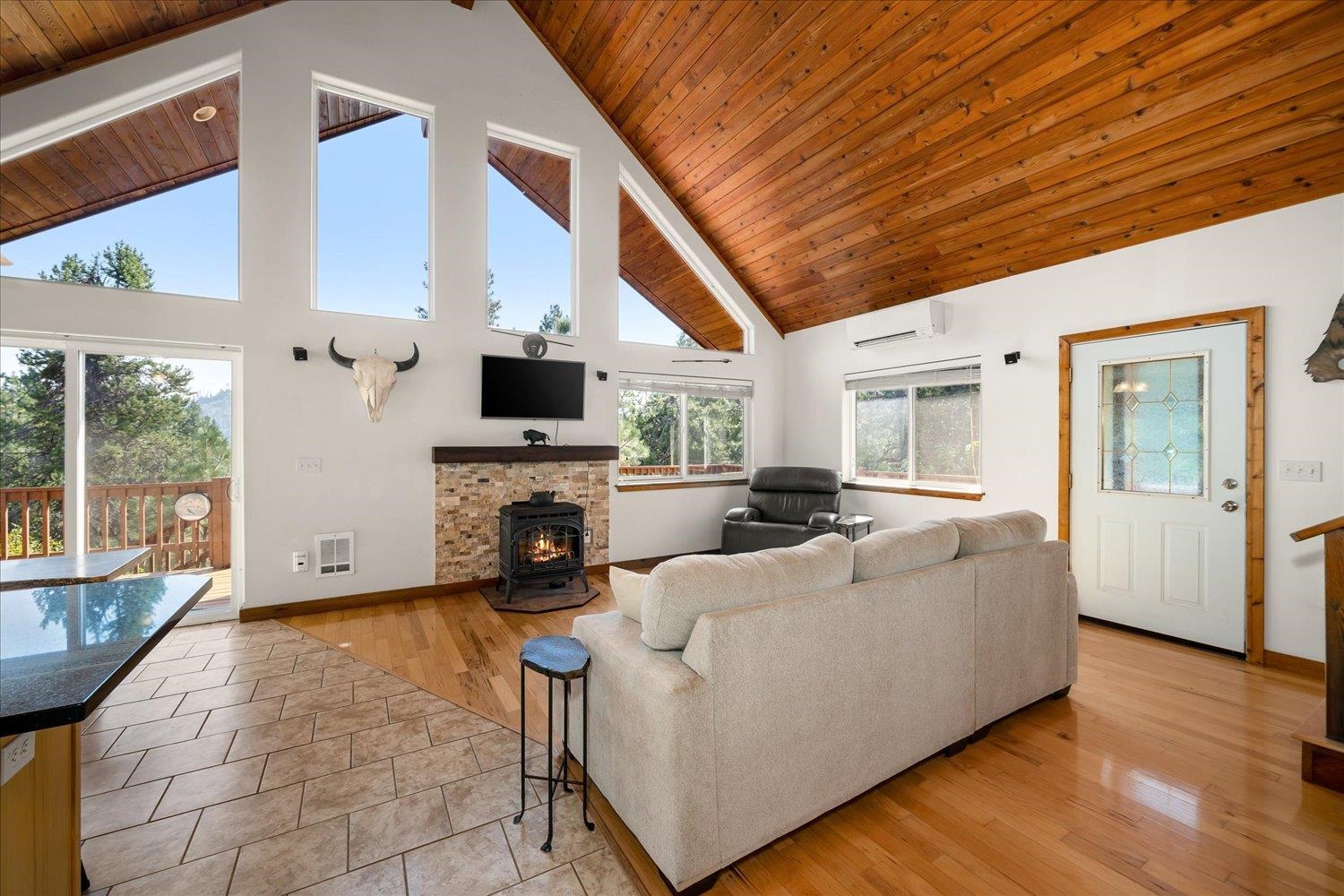 9832 Scotia Road Newport, WA 99156 - Photo 4 of 45