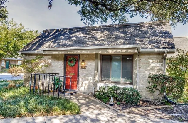 $234,000 | 13853 Leinsper Green Drive, Dallas, TX 75240