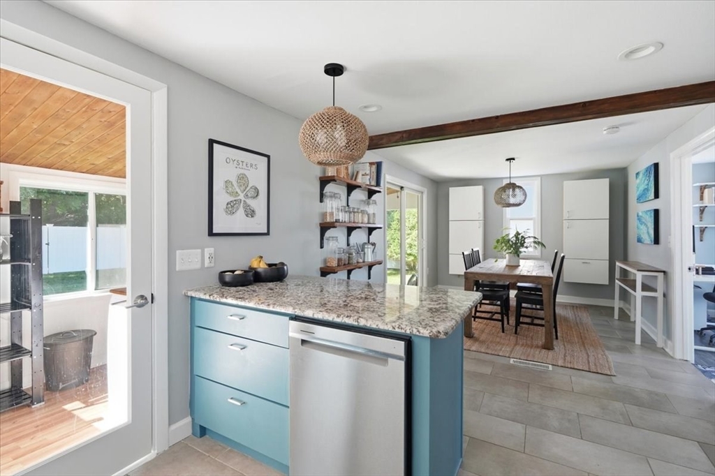 72 Josh Gray Road Rockland, MA 02370 - Photo 2 of 24