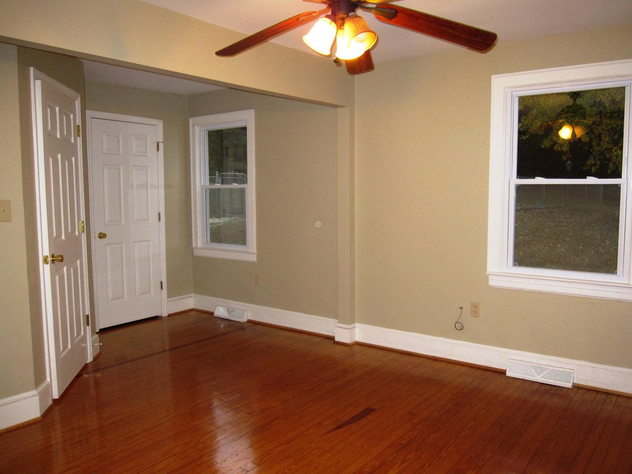2308 East Ruritan Road Roanoke, VA 24012 - Photo 6 of 15 Master Bedroom2
