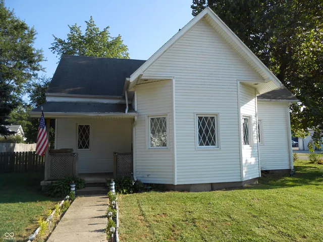 $215,000 | 307 Adams Street, Darlington, IN 47940