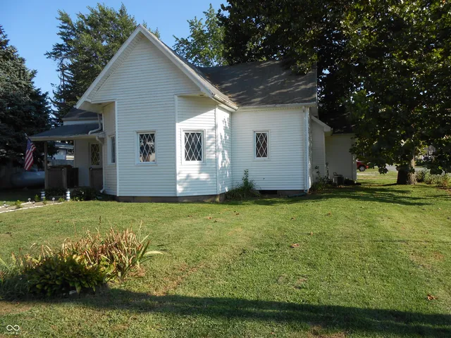 $215,000 | 307 Adams Street, Darlington, IN 47940