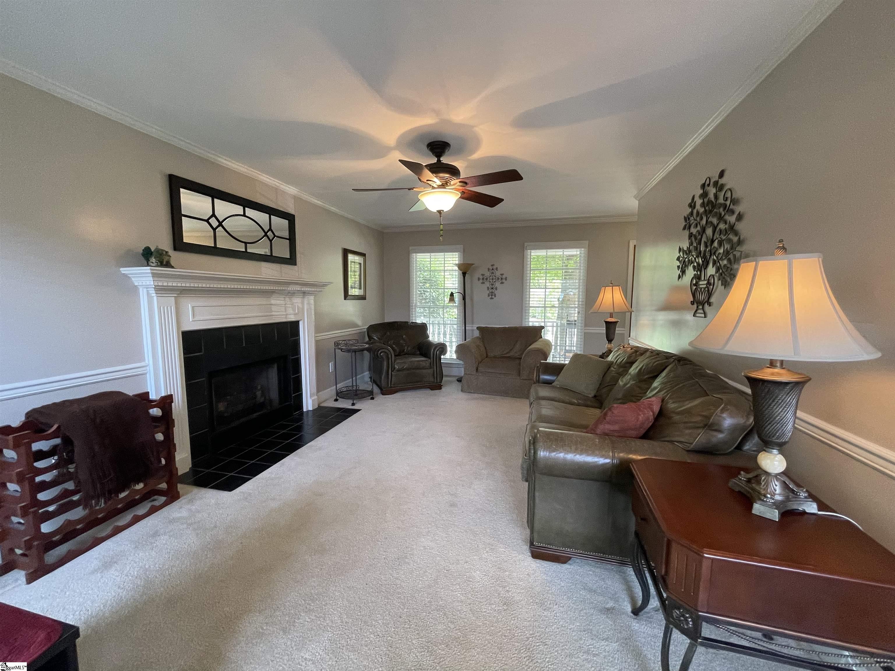 19 Chantilly Rue Court Simpsonville, SC 29681 - Photo 8 of 25 Gallery Image 8