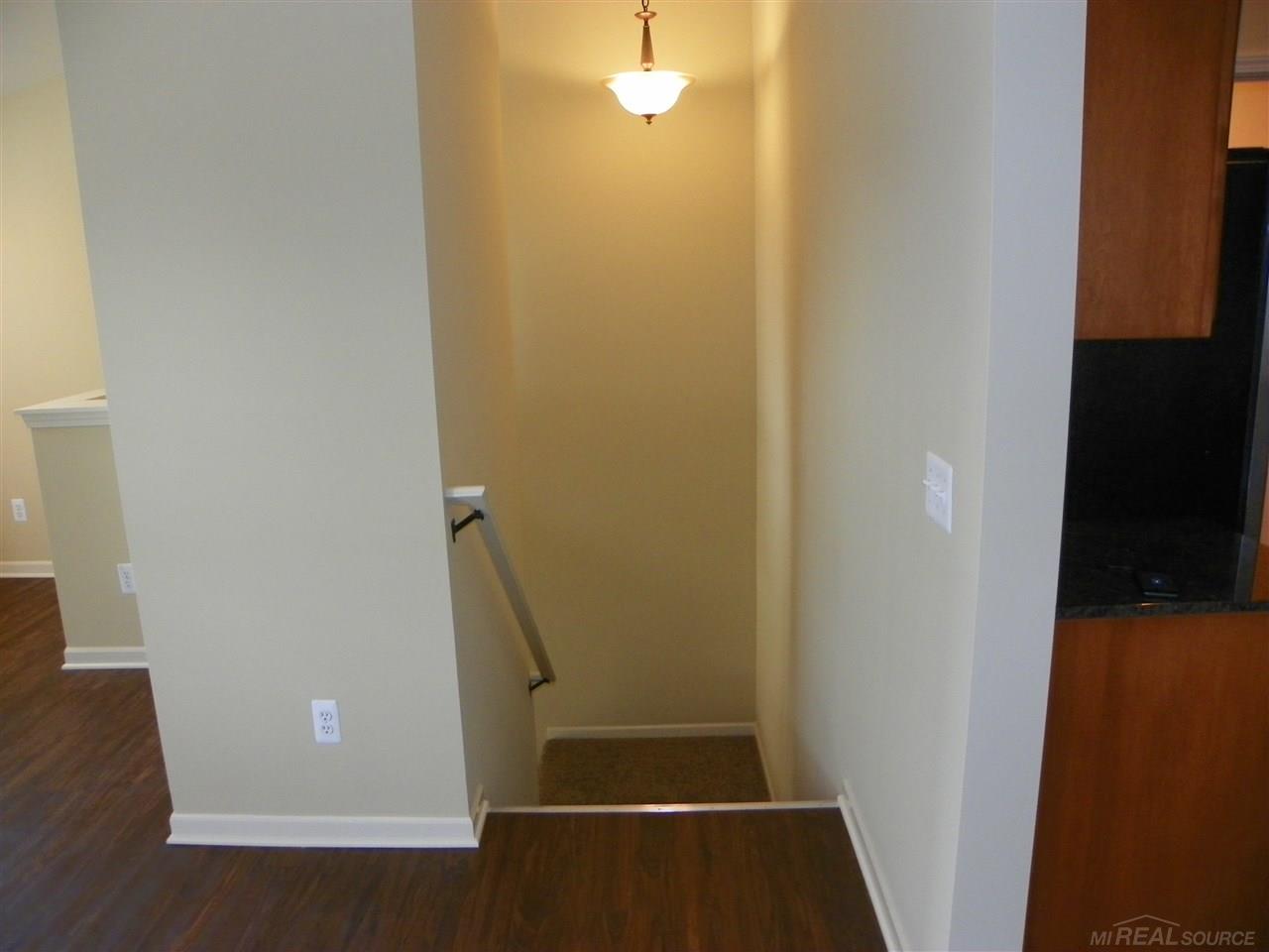 17067 East 14 Mile Road, Unit 7 Fraser, MI 48026 - Photo 7 of 33 Gallery Image 7