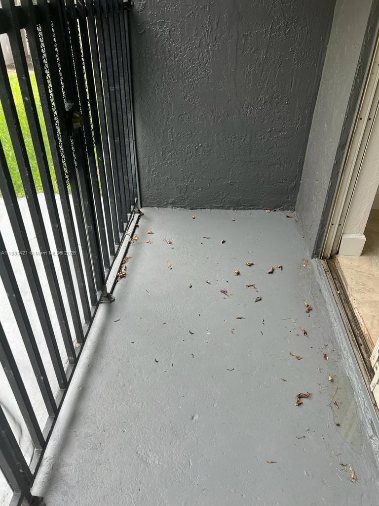 2670 West 76th Street, Unit 101 Hialeah, FL 33016 - Photo 29 of 35 a view of a staircase