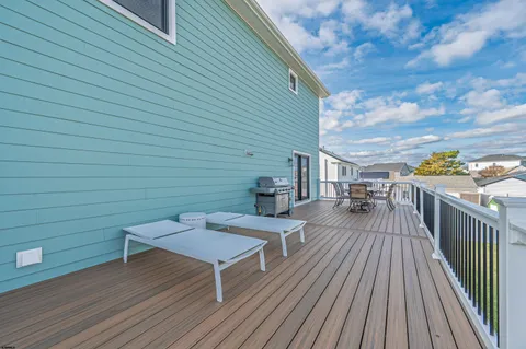 $1,150,000 | 705 West Shore Drive, Brigantine, NJ 08203