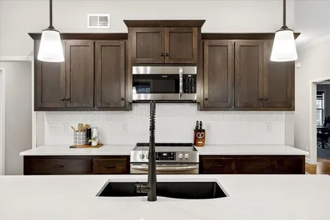 $445,000 | 1512 Southwest Arbor Valley Drive, Lee's Summit, MO 64082