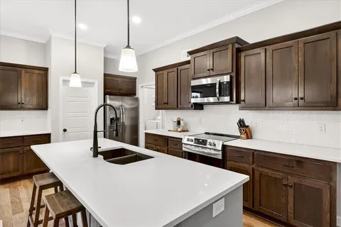 $445,000 | 1512 Southwest Arbor Valley Drive, Lee's Summit, MO 64082