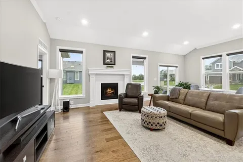 $445,000 | 1512 Southwest Arbor Valley Drive, Lee's Summit, MO 64082