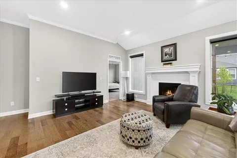 $445,000 | 1512 Southwest Arbor Valley Drive, Lee's Summit, MO 64082