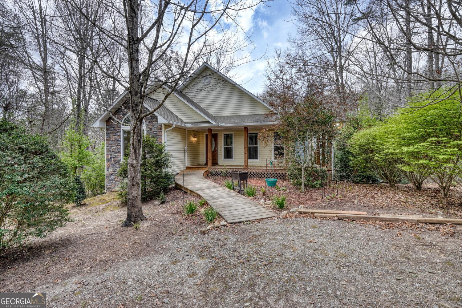 339 Henderson Road Young Harris, GA 30582 - Photo 13 of 63