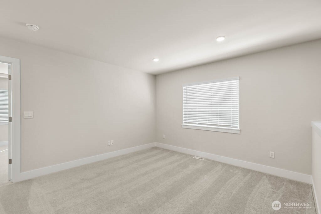 3819 194th Place Southeast Bothell, WA 98012 - Photo 32 of 33 an empty room with a window