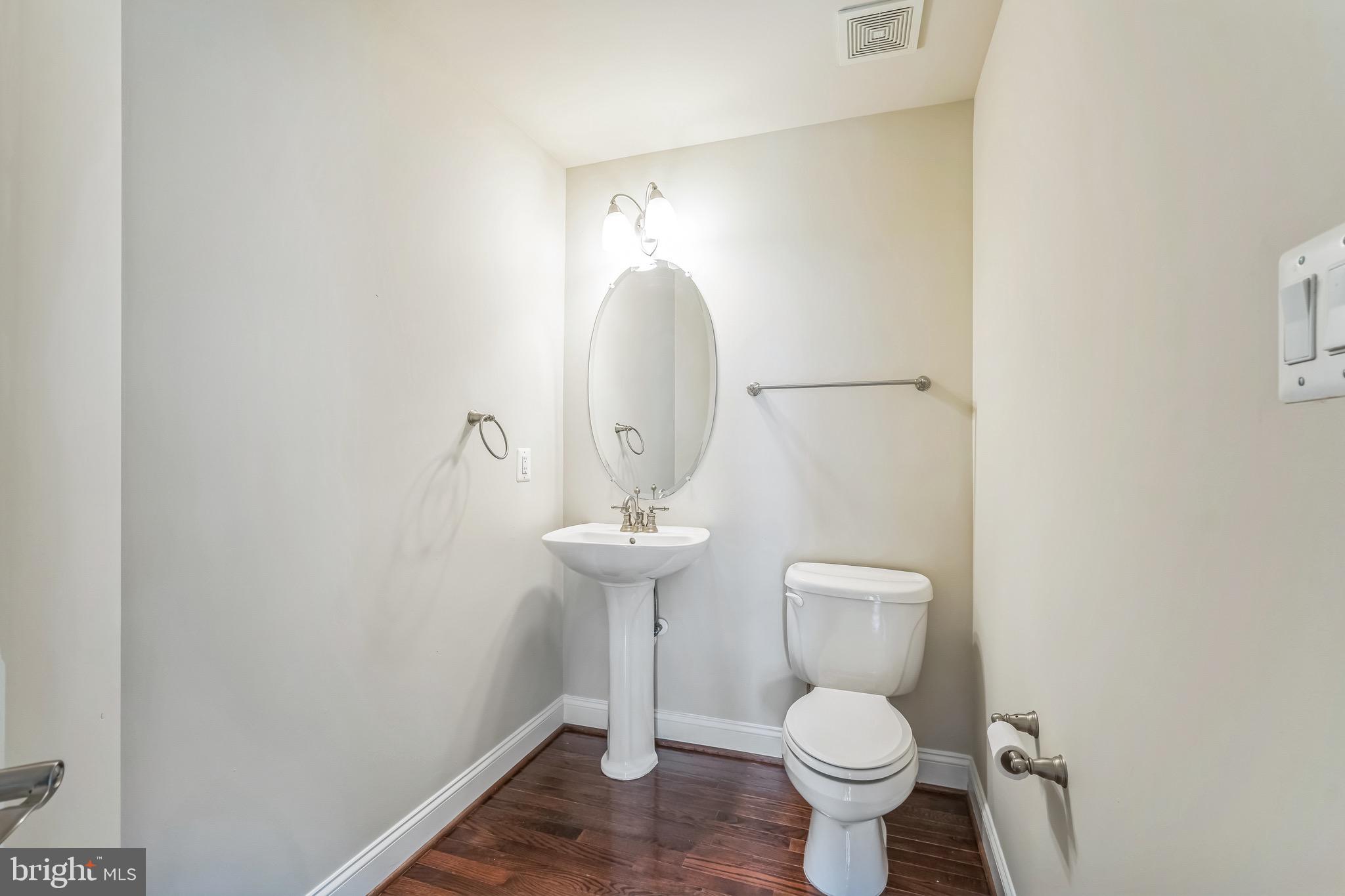 7000 Eastern Red Cedar Lane McLean, VA 22101 - Photo 13 of 30