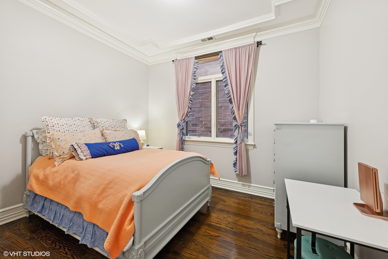 2243 West Irving Park Road, Unit 2W Chicago, IL 60618 - Photo 11 of 19