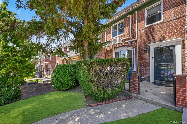 $1,075,000 | 136-43 71st Road | Kew Gardens Hills