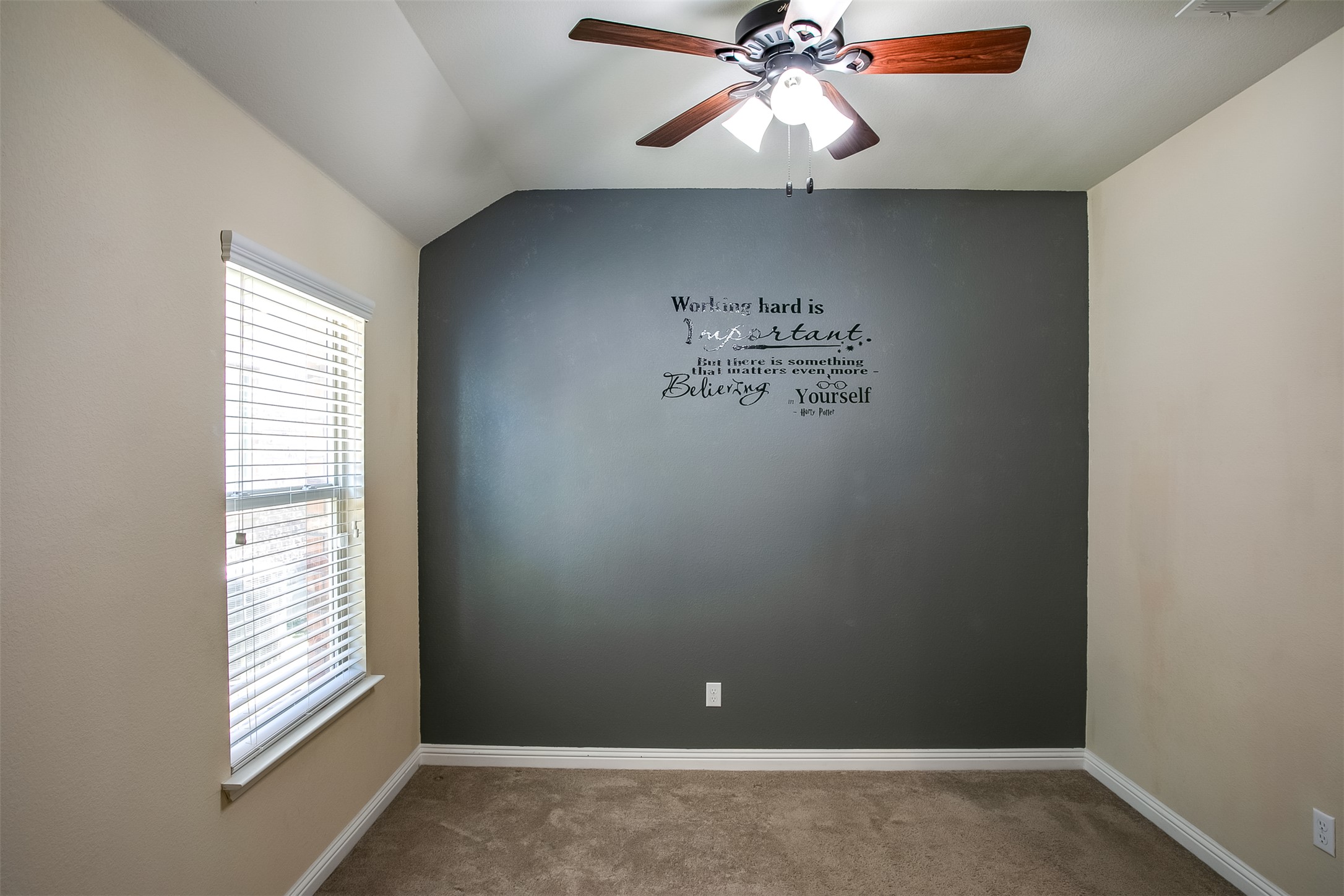 1721 Elaina Loop Leander, TX 78641 - Photo 20 of 28