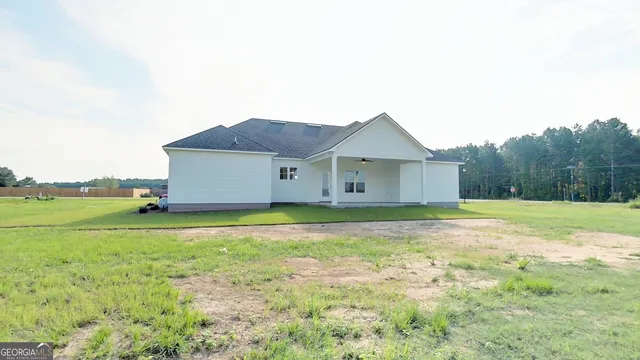 a house view with a outdoor space