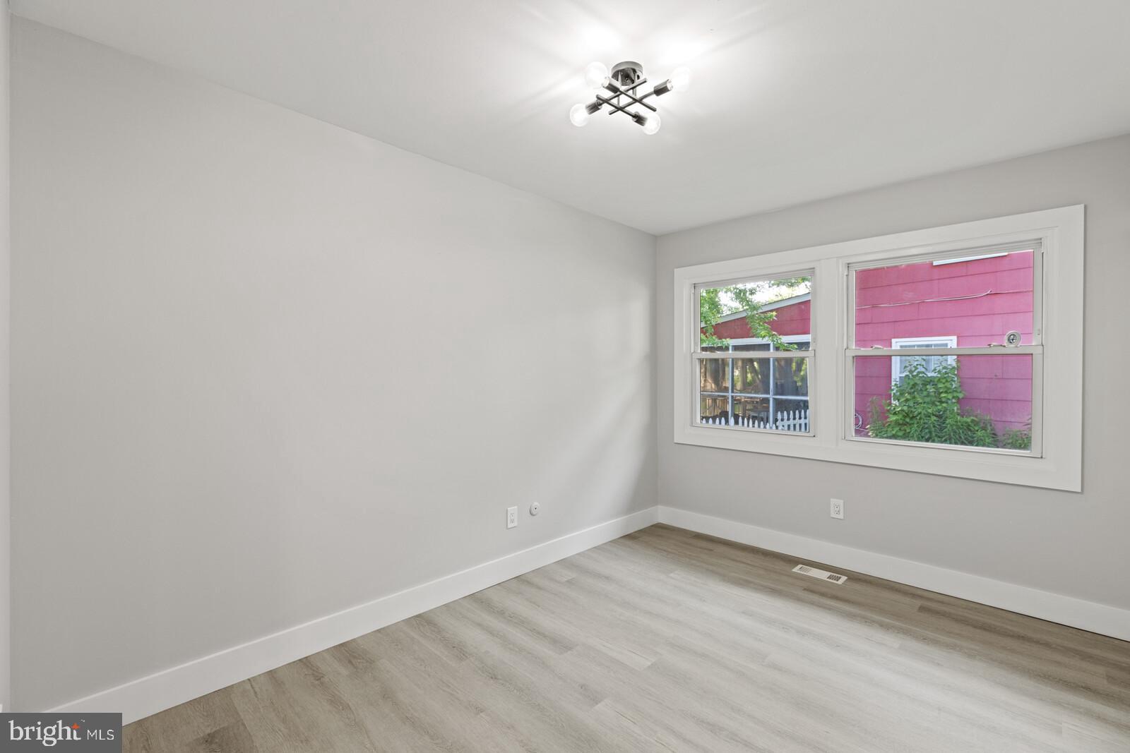 1 Eastern Lane Willingboro, NJ 08046 - Photo 18 of 33