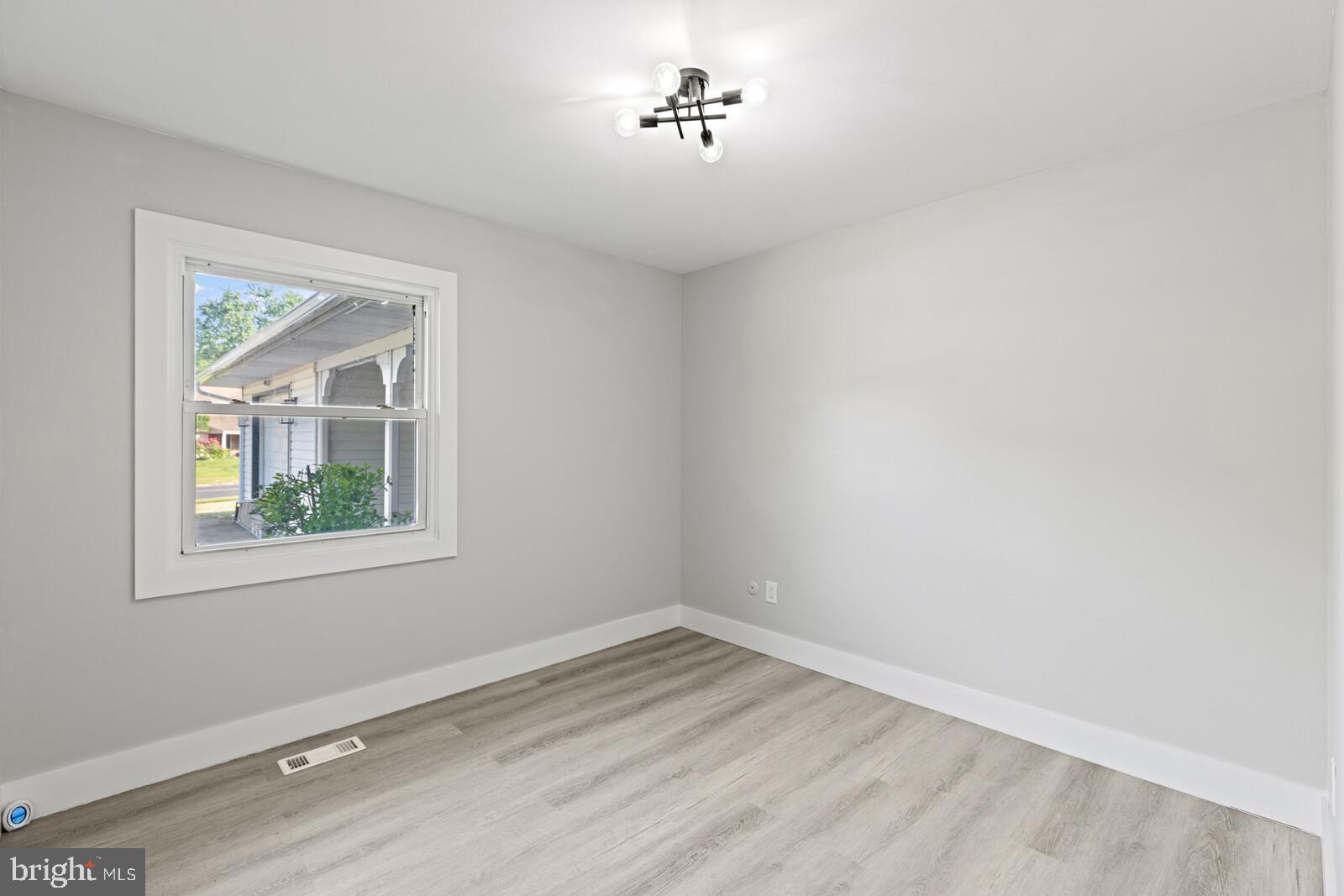 1 Eastern Lane Willingboro, NJ 08046 - Photo 20 of 33