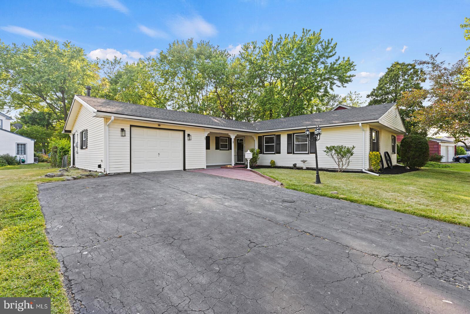 1 Eastern Lane Willingboro, NJ 08046 - Photo 2 of 33